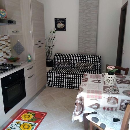 Holiday House Marlin Джардини-Наксос Экстерьер фото