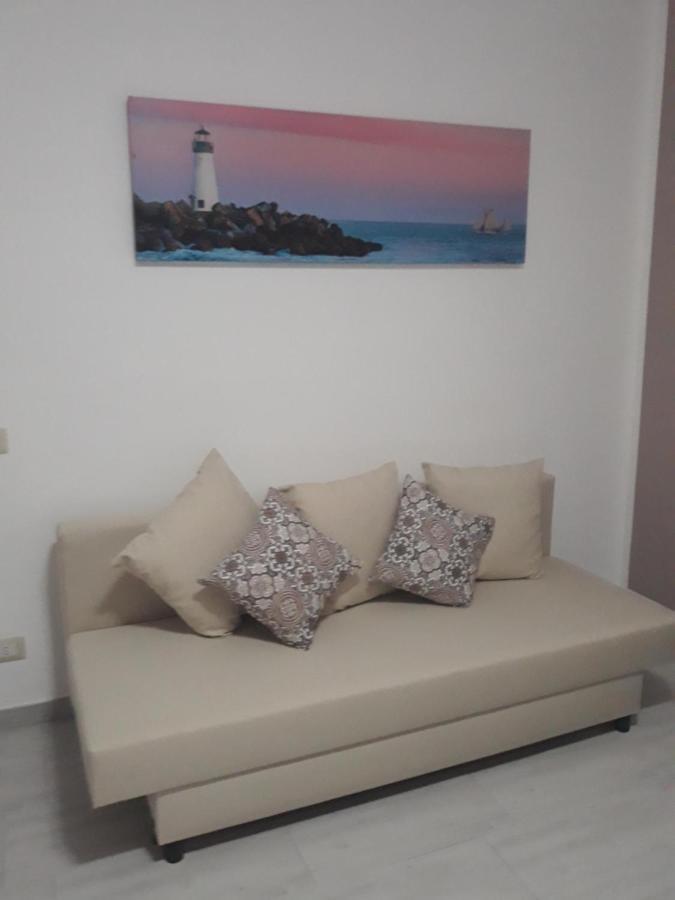 Holiday House Marlin Джардини-Наксос Экстерьер фото
