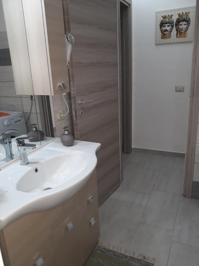 Holiday House Marlin Джардини-Наксос Экстерьер фото