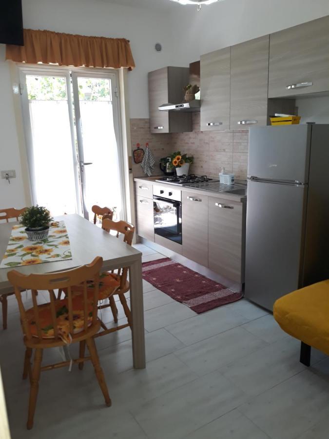Holiday House Marlin Джардини-Наксос Экстерьер фото