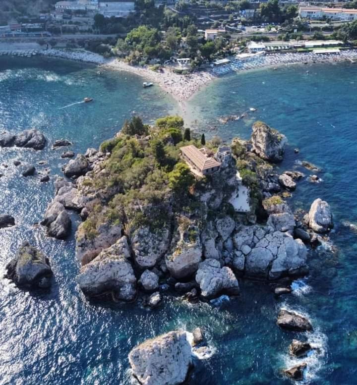 Holiday House Marlin Джардини-Наксос Экстерьер фото