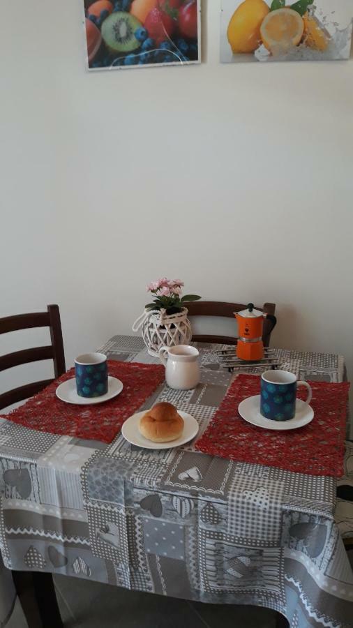 Holiday House Marlin Джардини-Наксос Экстерьер фото